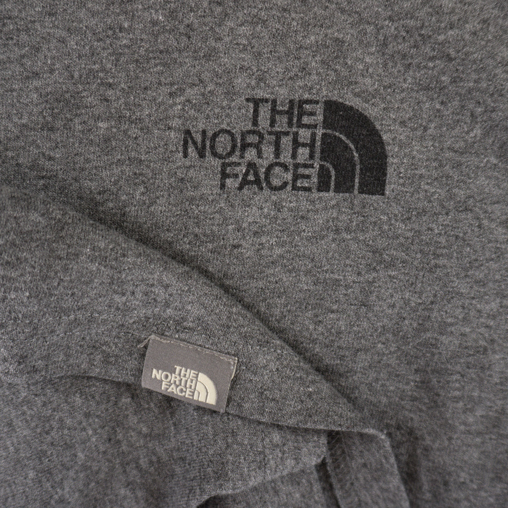 The North Face Сива Тениска