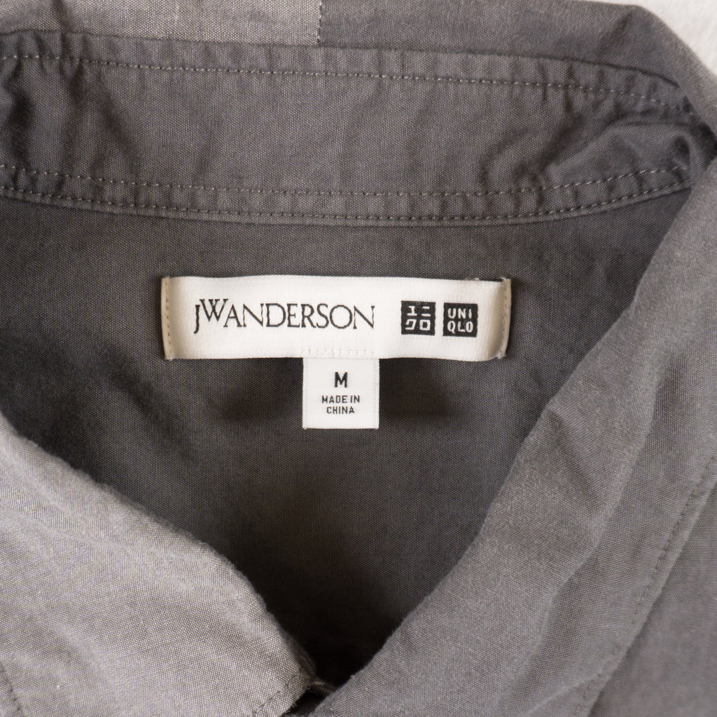 Uniqlo X JW Anderson Сива Риза с Къс Ръкав