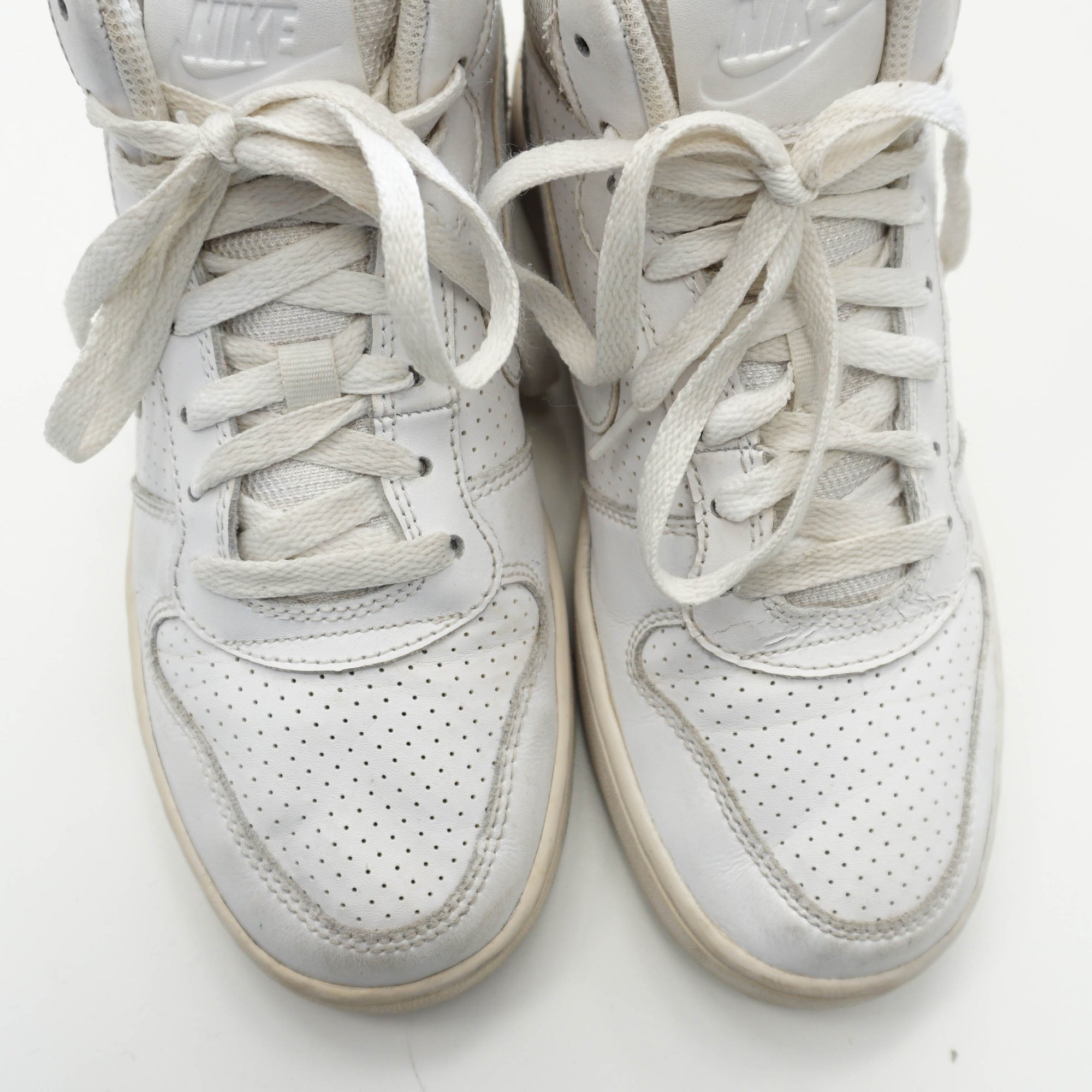 Nike Court Borough Mid