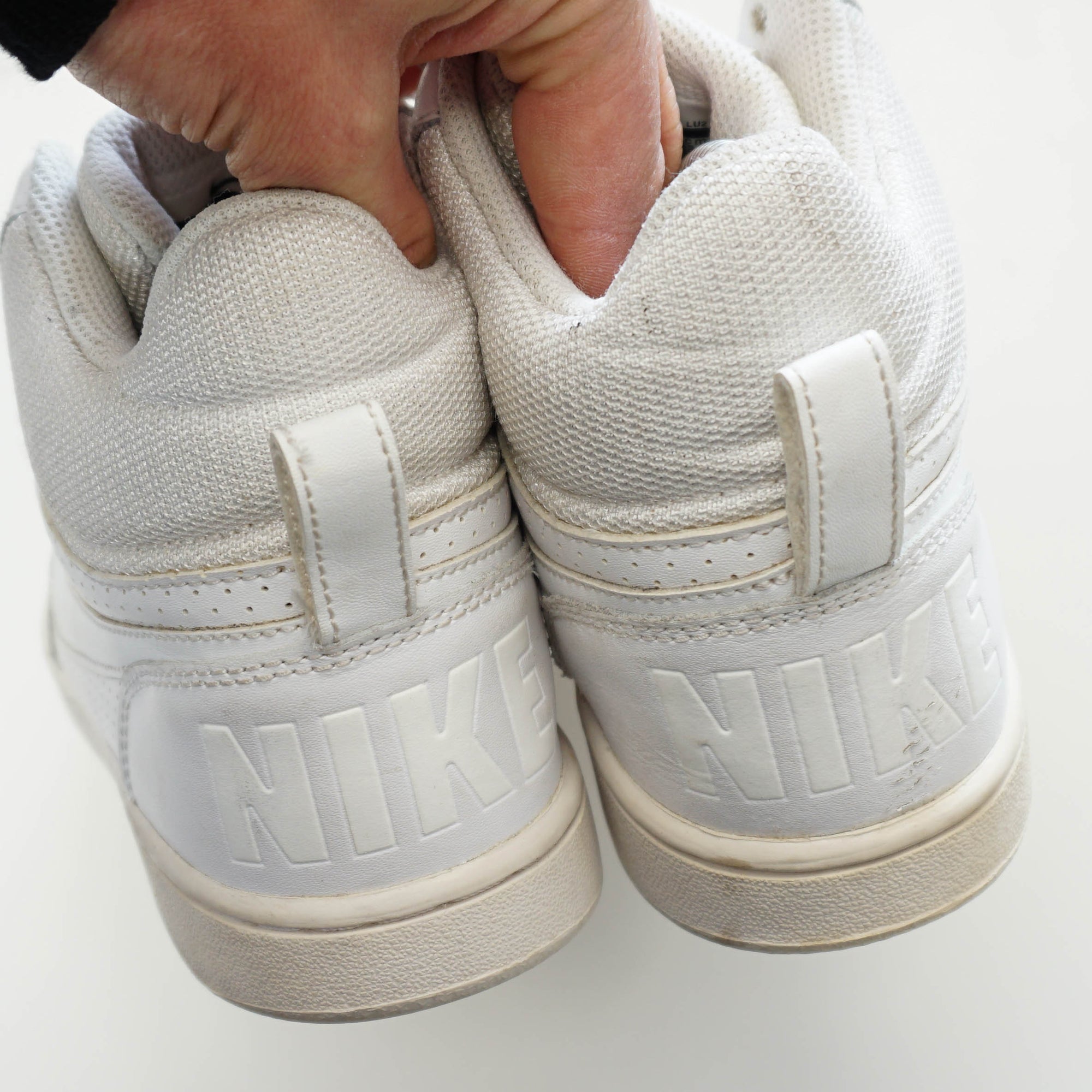 Nike Court Borough Mid
