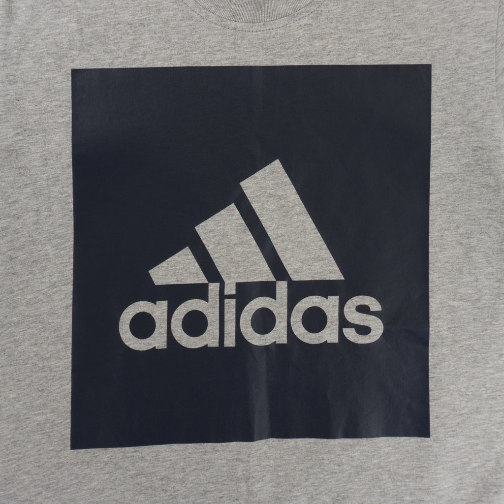 Adidas Сива Тениска с Графика