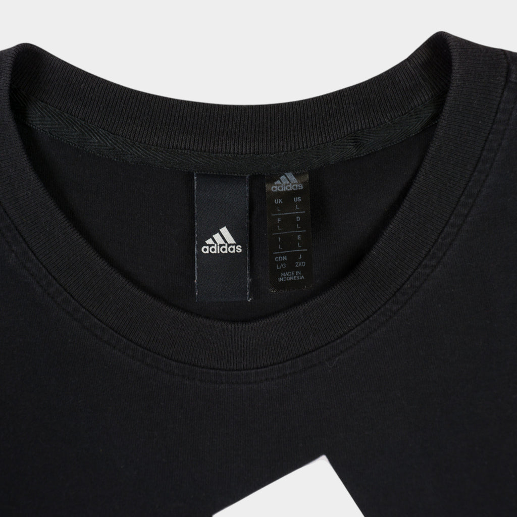 Adidas Черна Тениска с Графика