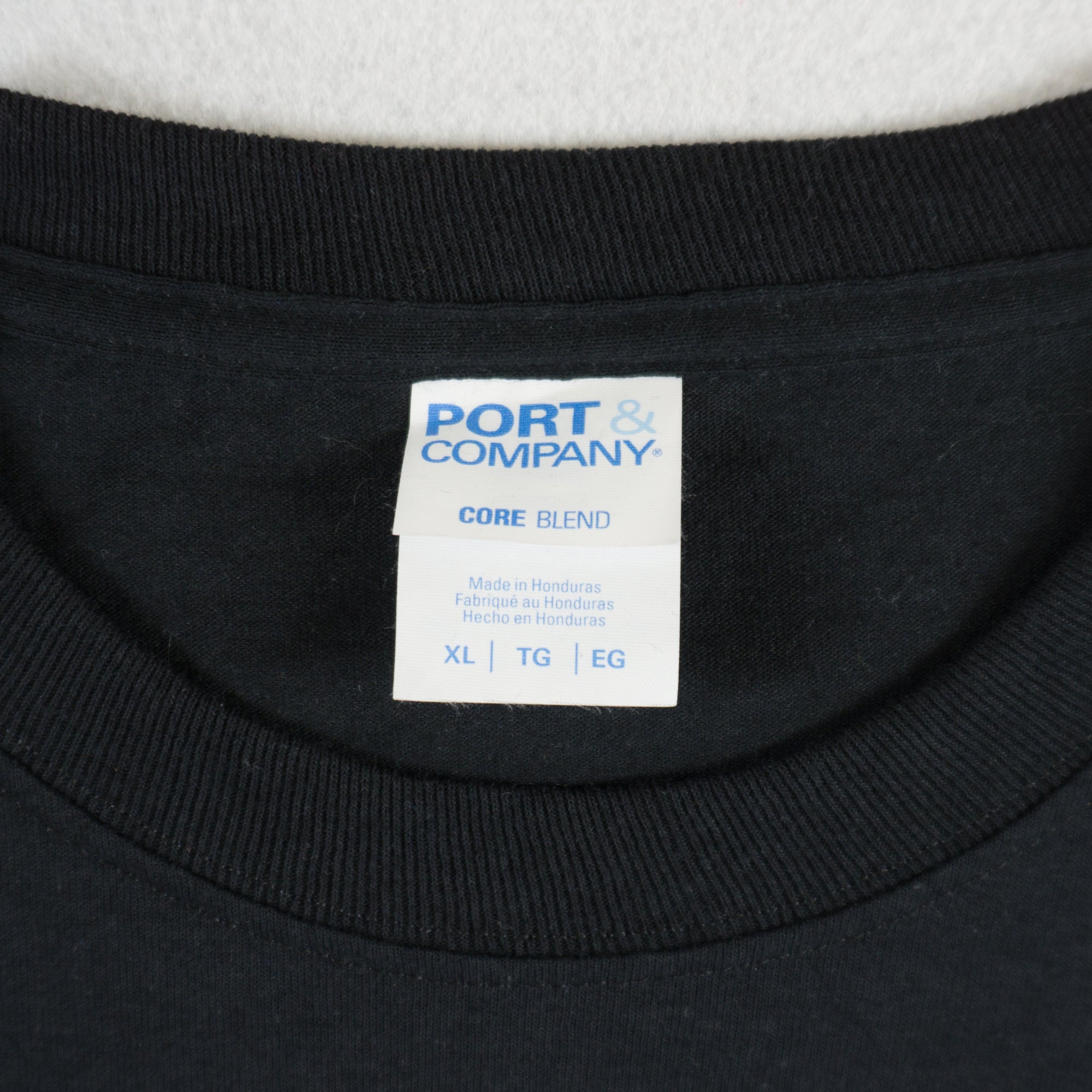 Port & Company Черна Тениска с Графика