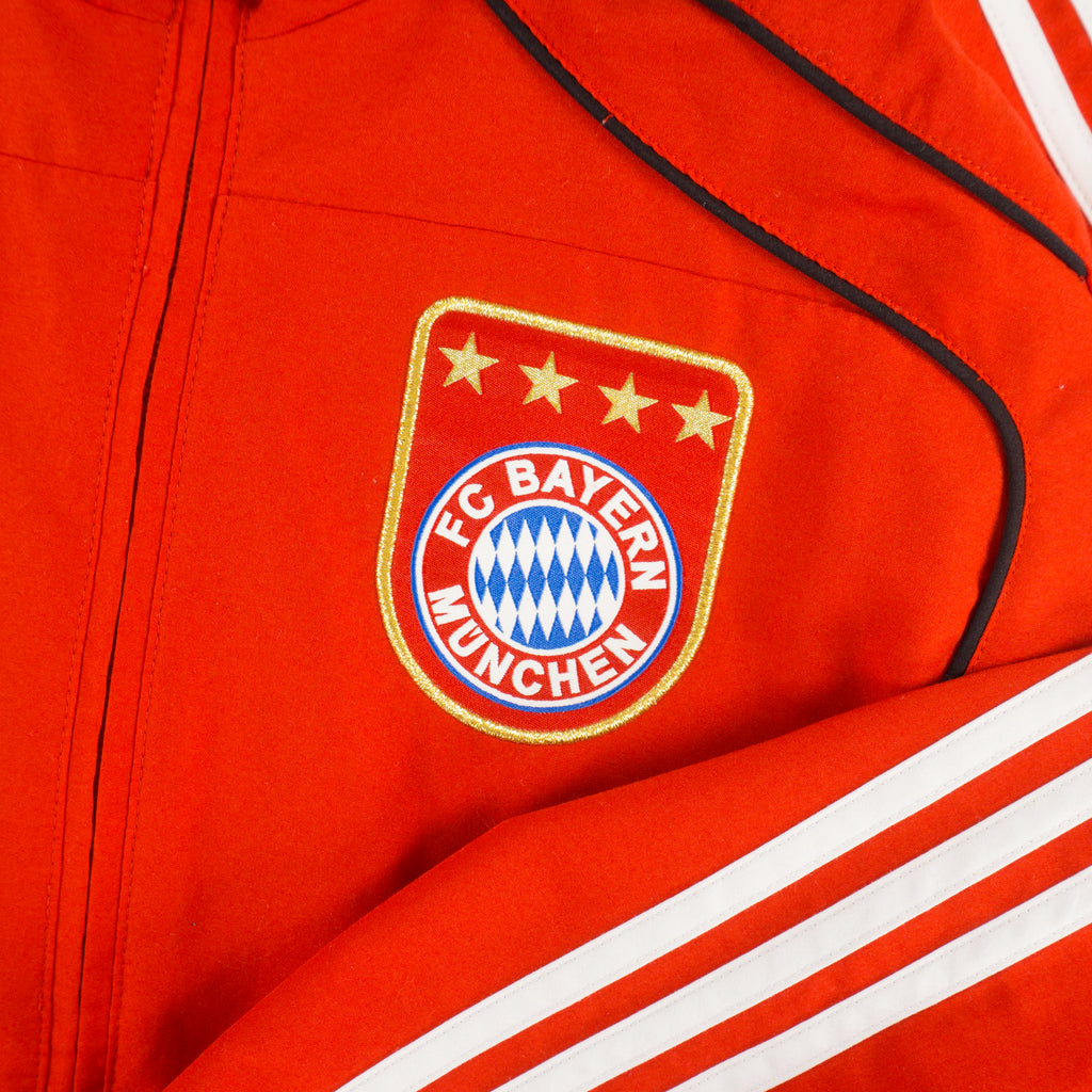 Adidas x Bayern Munchen Червено Горнище