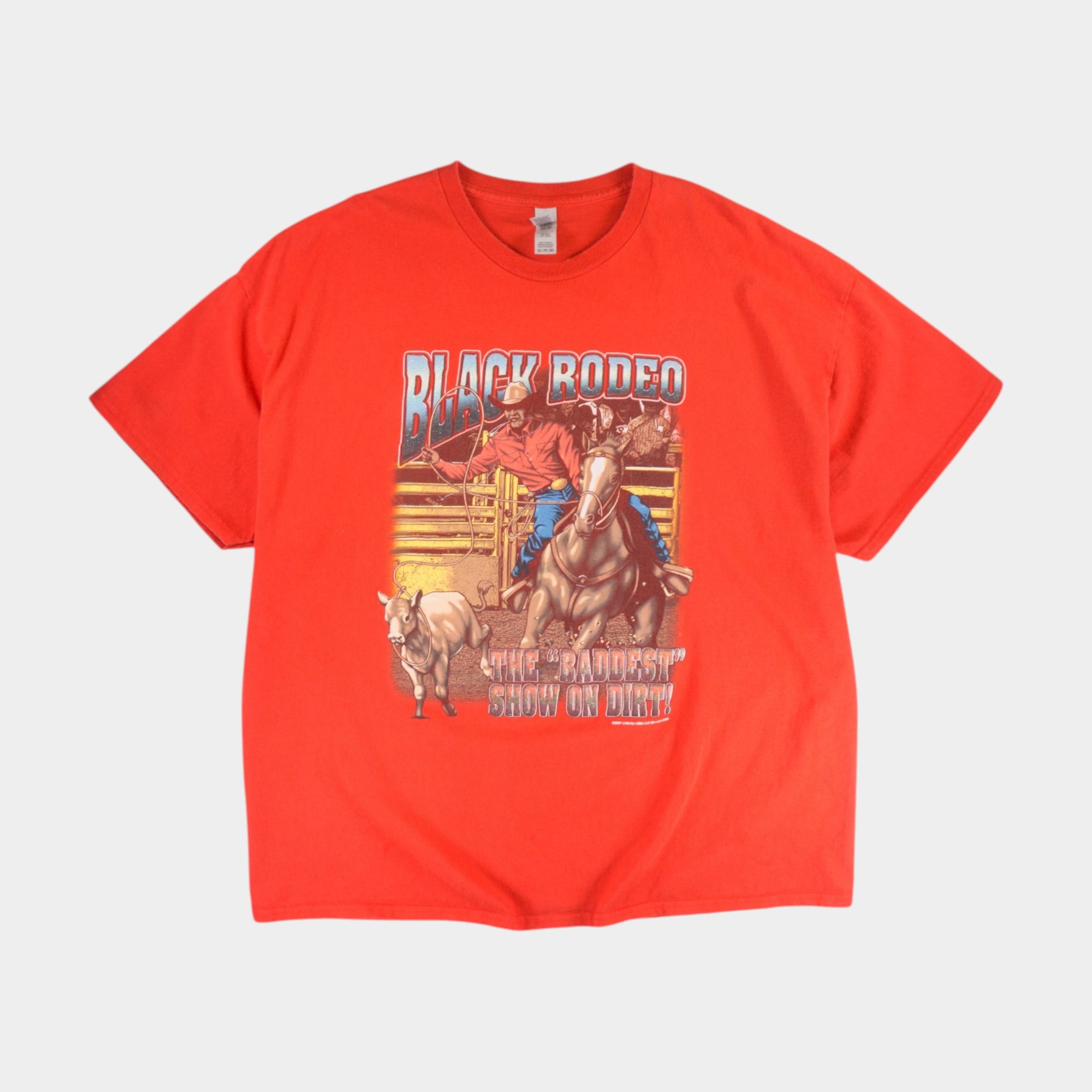 Gildan Black Rodeo Червена Тениска с Графика