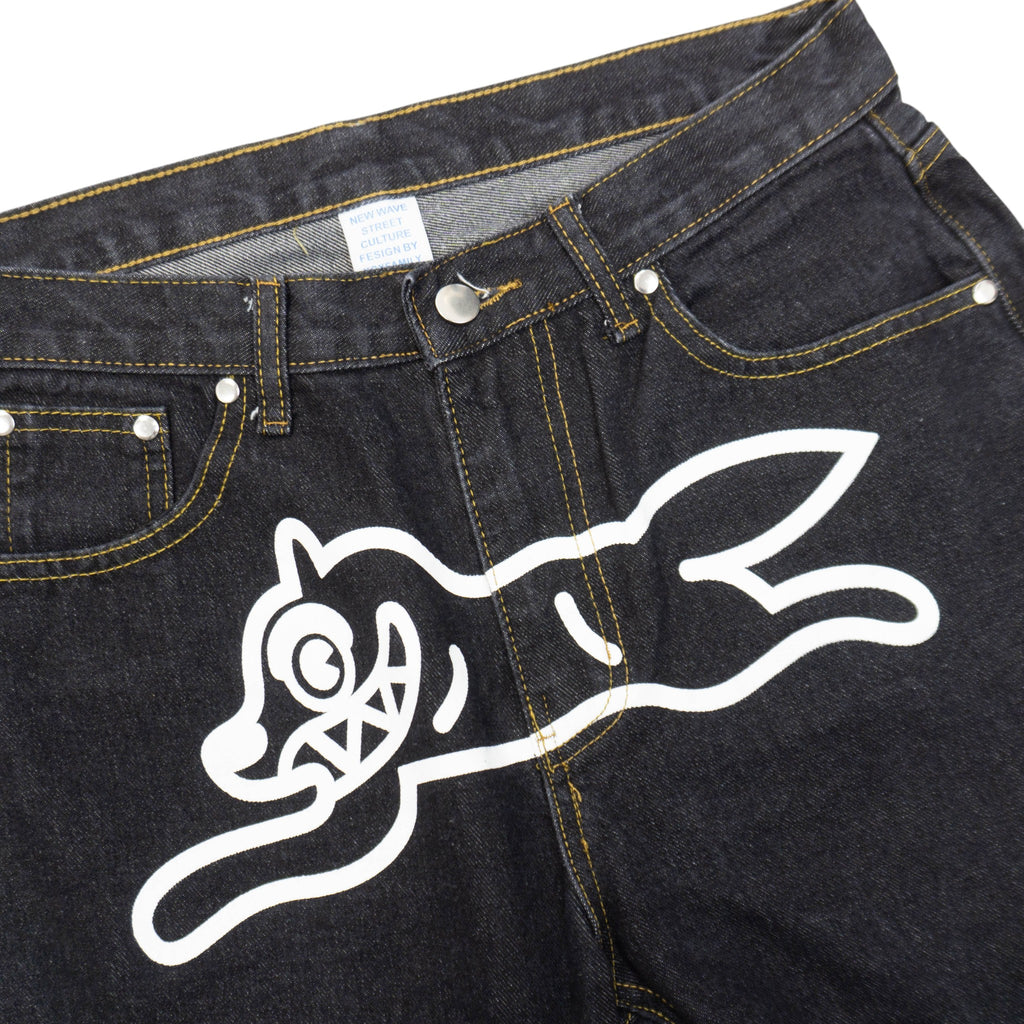 Дънки с Графика