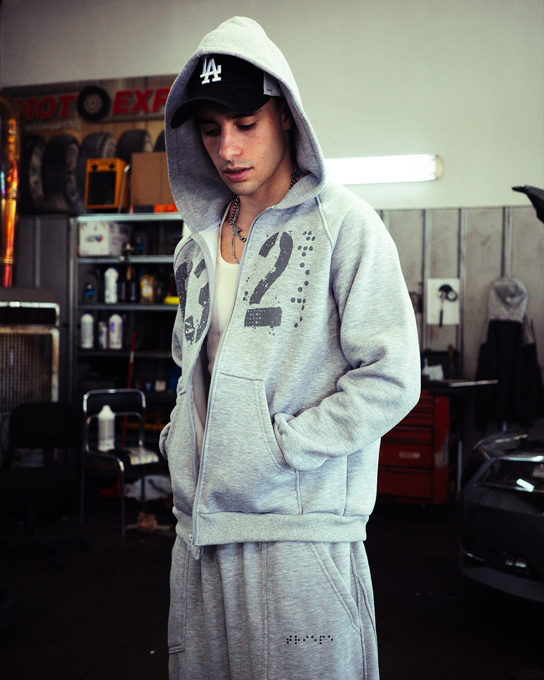 Triepe Zip-up Hoodie